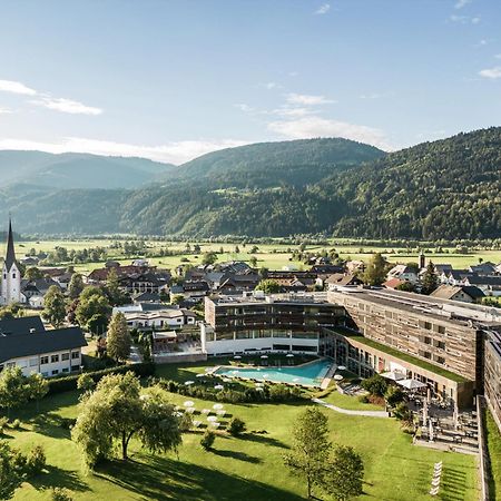 ファルケンシュタイナー ホテル＆スパ カリンツィア Tröpolach エクステリア 写真